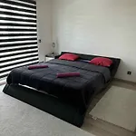 Habitación en casa particular Villa *